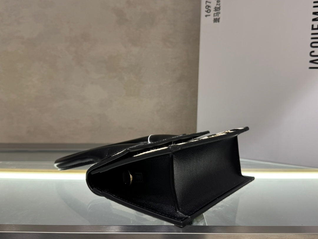B1P46A141 Popular leather bags