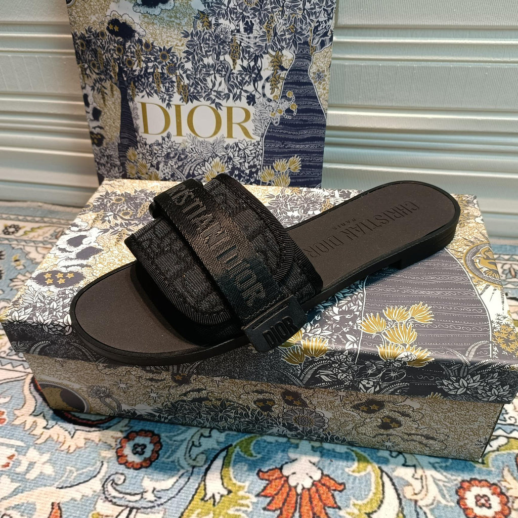 14D20Z Popular Slippers