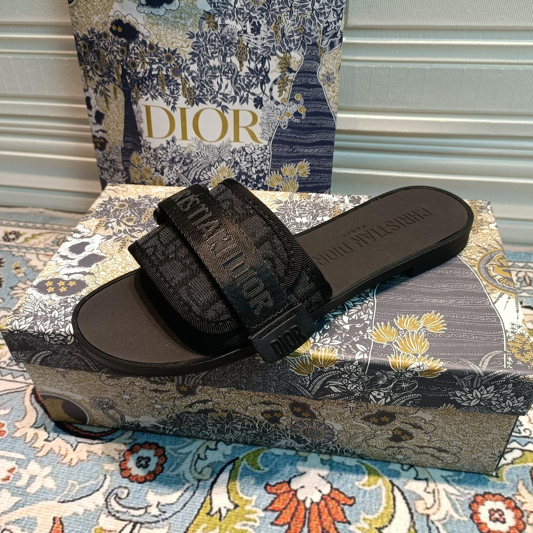 14D20Z Popular Slippers