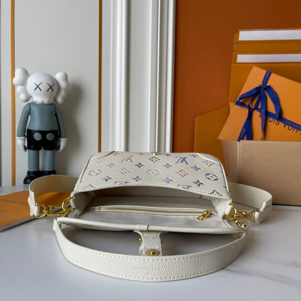 136PE41B Popular leather bag