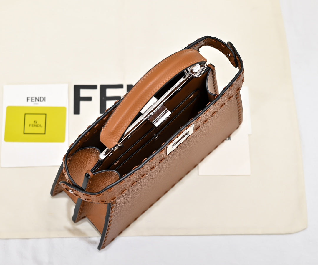 15RF136B Popular leather bag