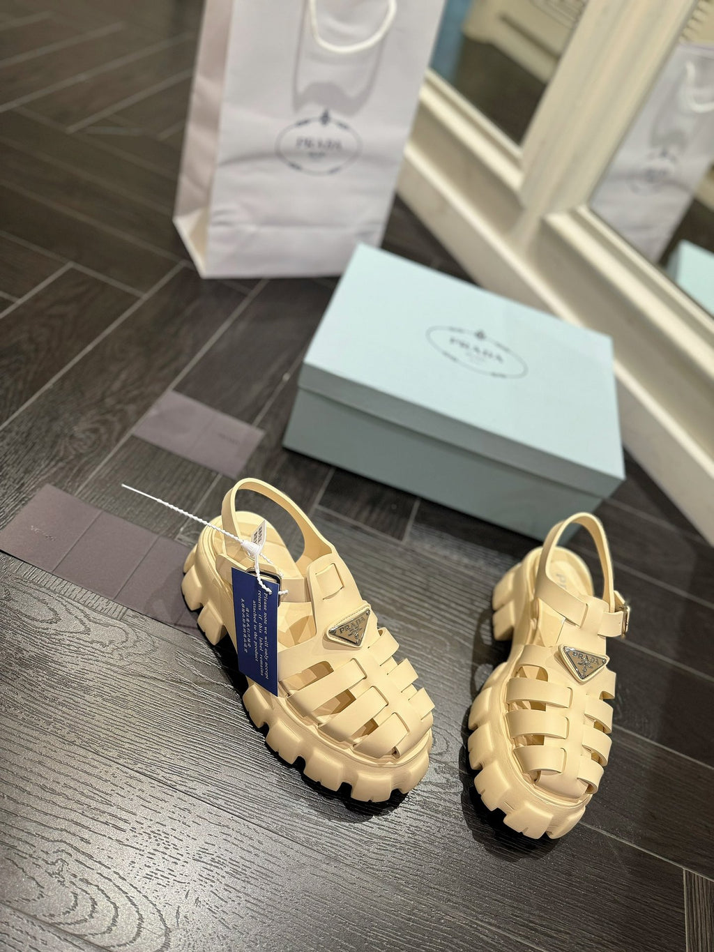 285RP51Z  Popular high-quality shoes