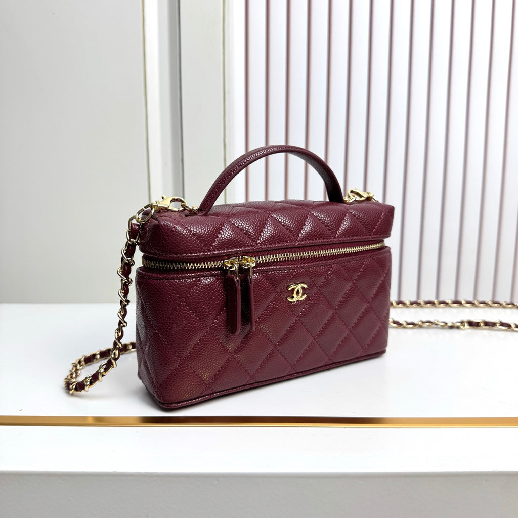 B1X66C19  Popular leather bag