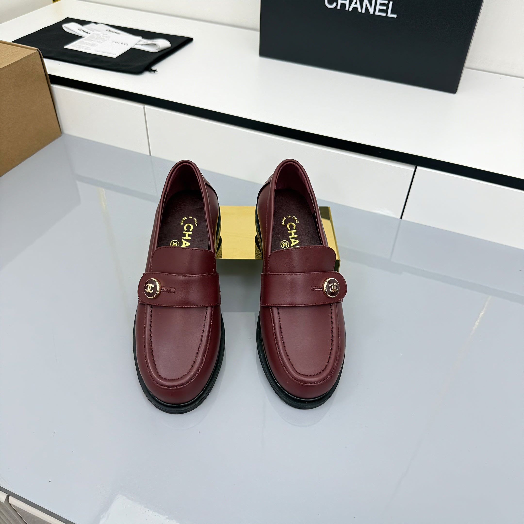 2105QC390Z Popular high-quality leather Shoes