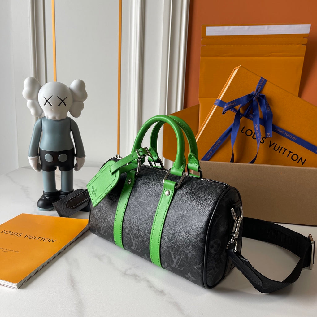 15RE133B Popular leather bag