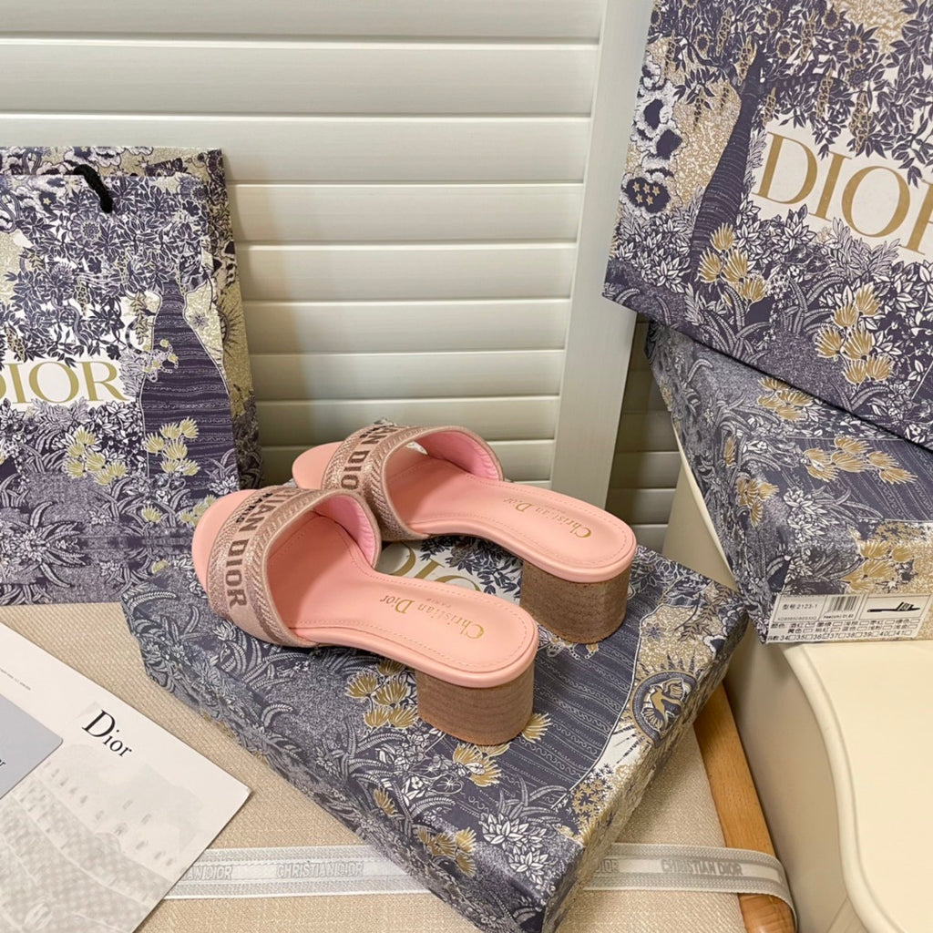 14D64Z Popular sandals
