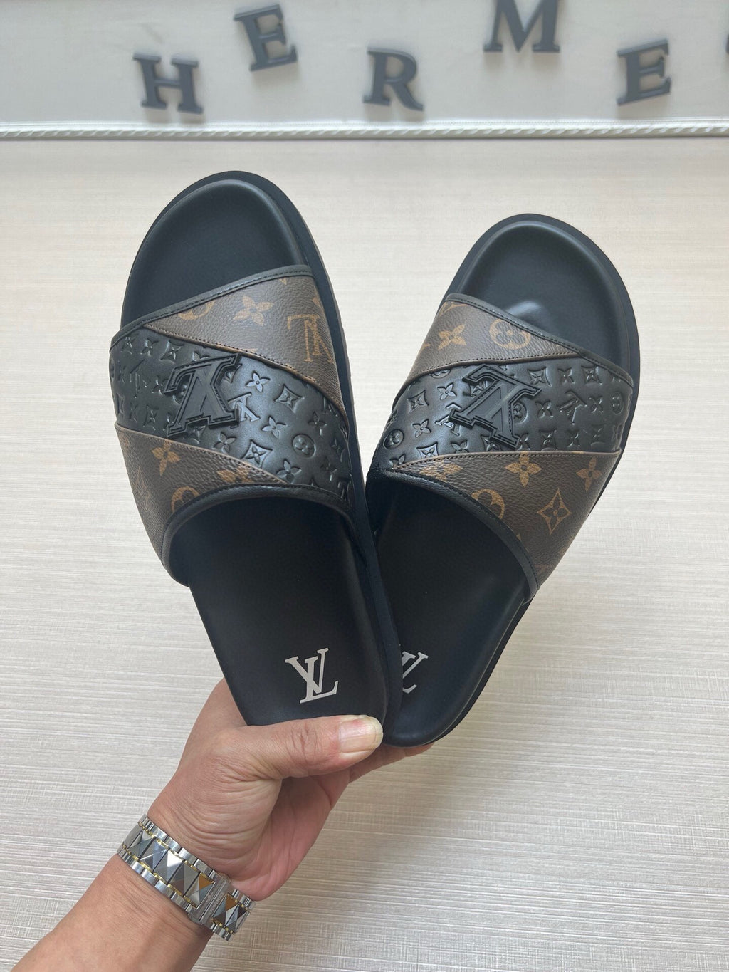 5WE249Z Popular Slippers