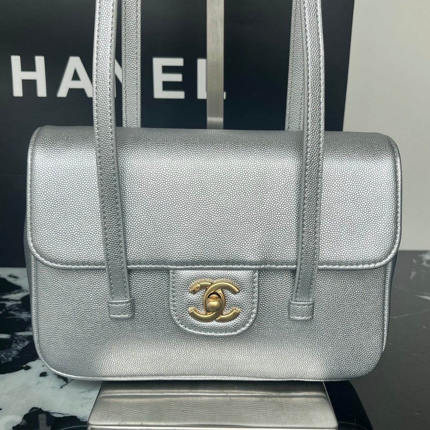 146XC1B Popular leather bag