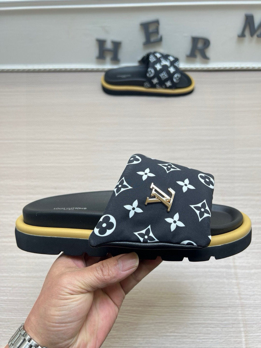 5QE10Z Popular  Slippers