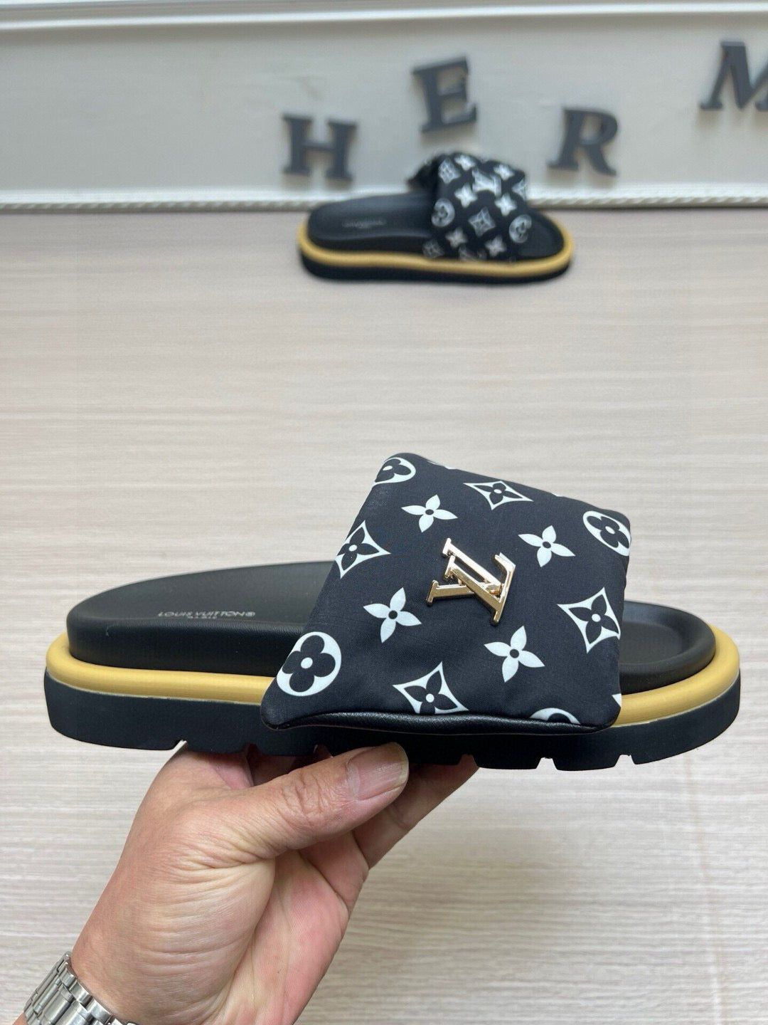 5QE10Z Popular  Slippers