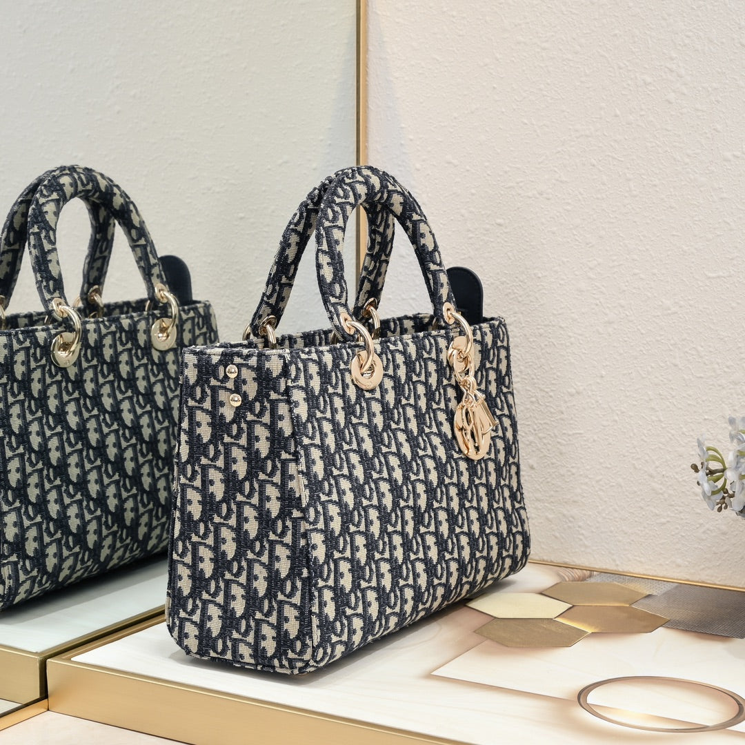 1XD439B Popular   embroidery bag