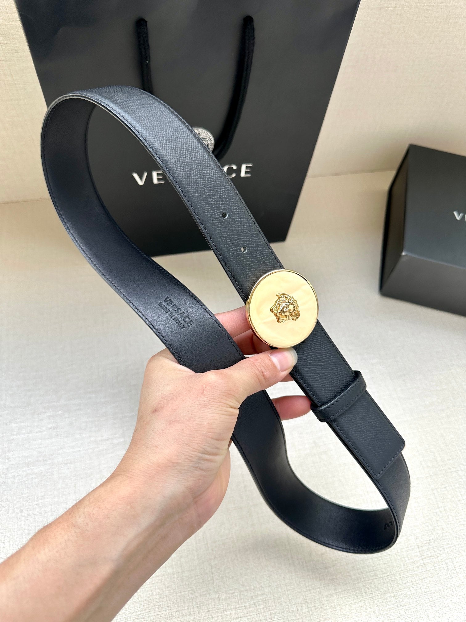 1115QV59P Popular High quality belt With full package