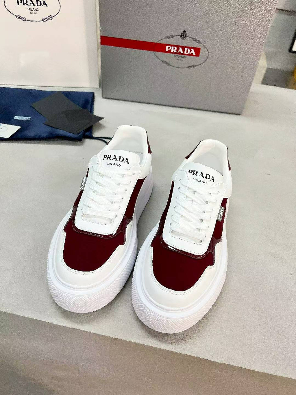 Z2P36P46 Popular high-quality leather Shoes