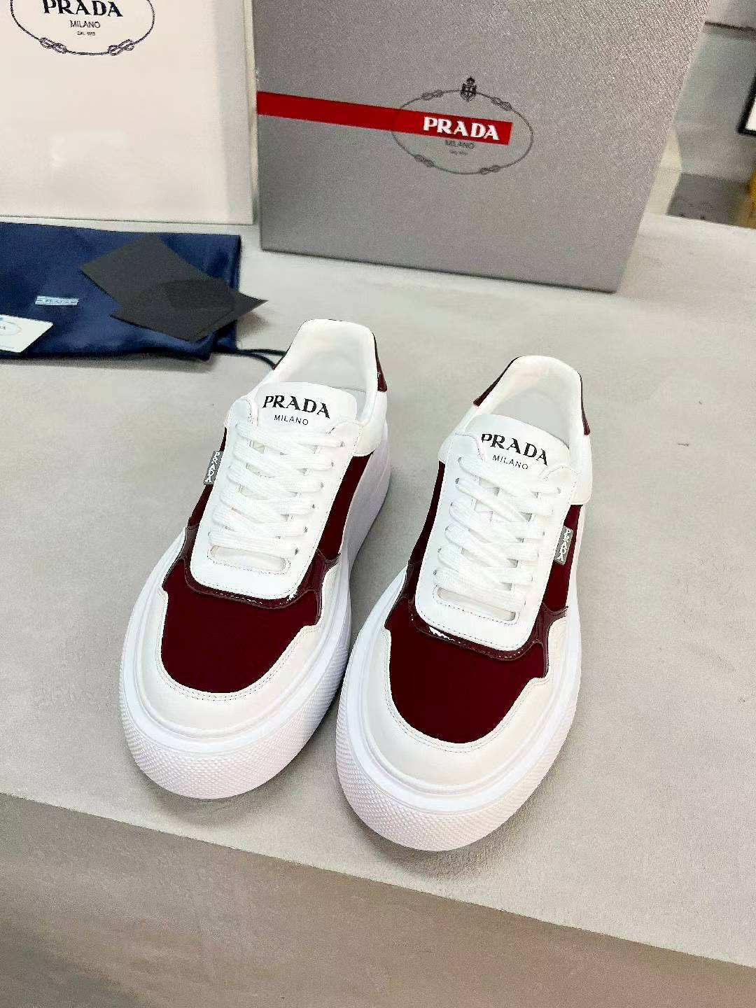Z2P36P46 Popular high-quality leather Shoes