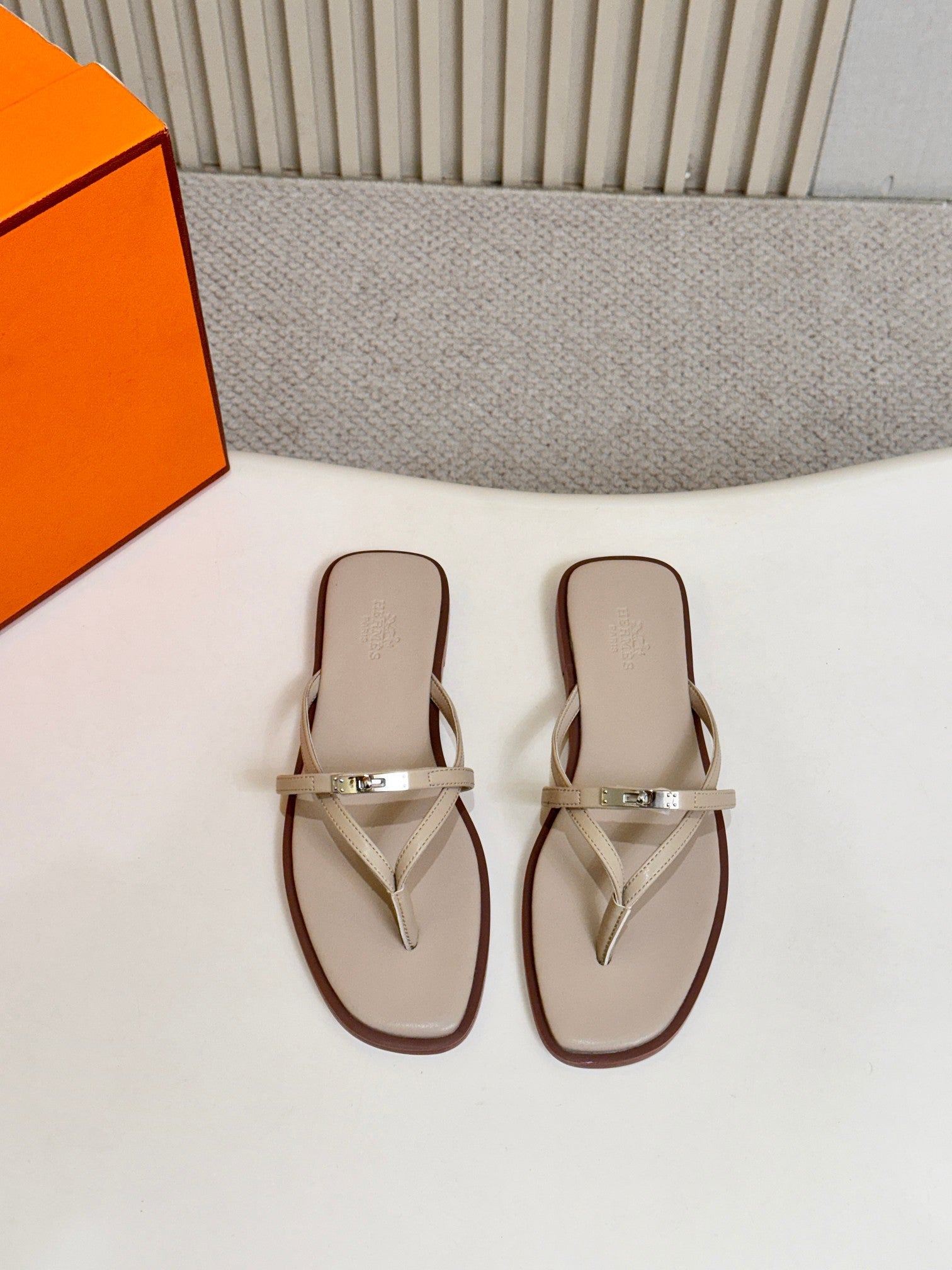 Z2X66H6 Popular high-quality leather Shoes