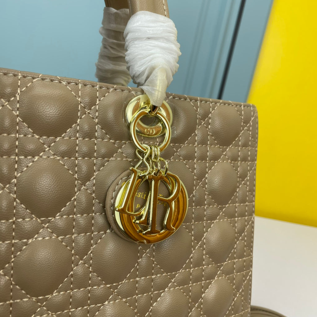 1XD54B Popular   leather bag  (32CM)