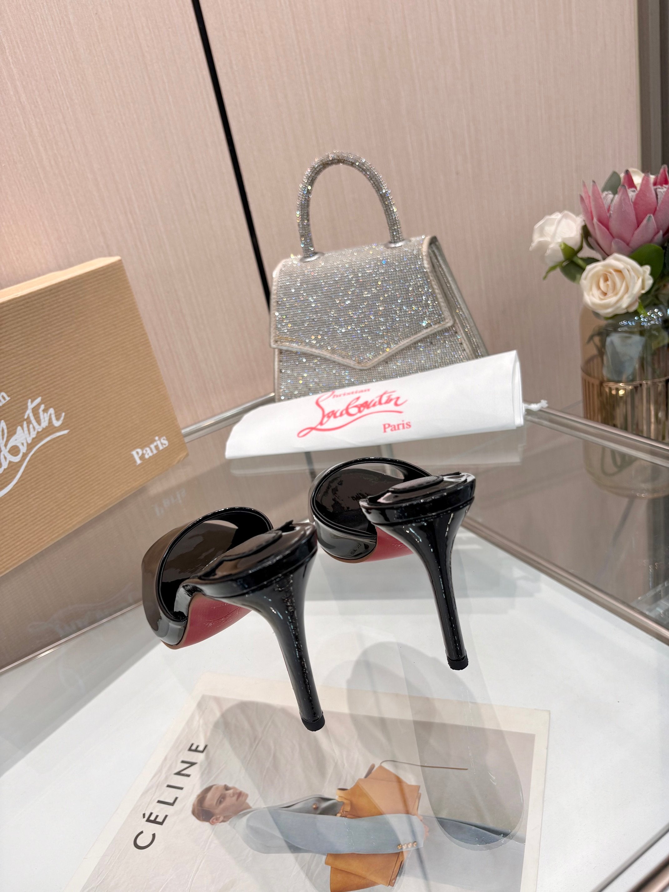 Z2X66A37   Popular leather High heels