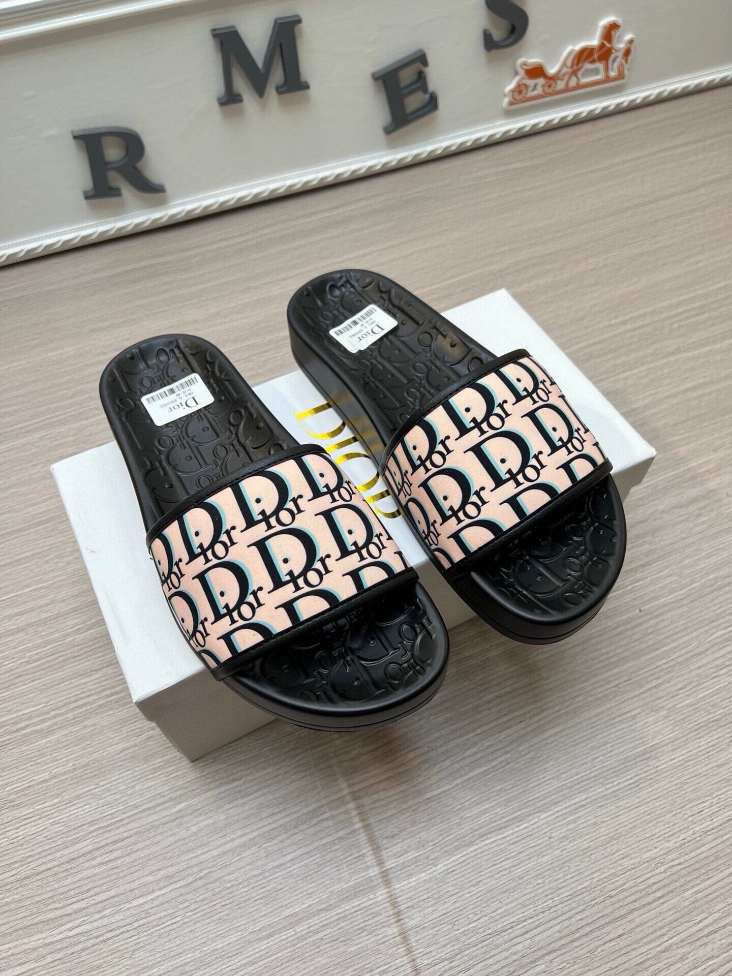 5LD214Z Popular Slippers