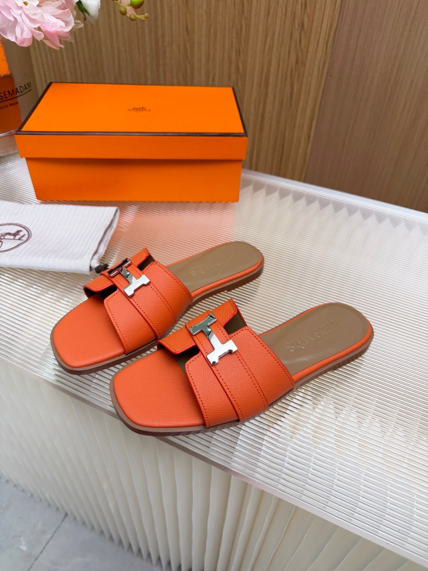 Z2X66H5 Popular high-quality leather Shoes