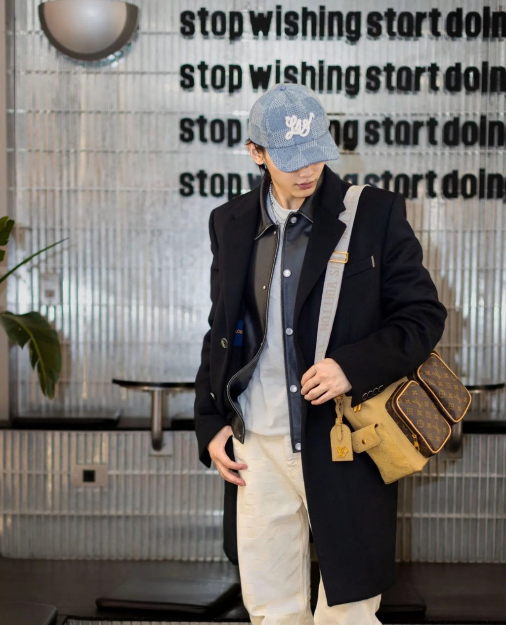 165NE10M Popular hats