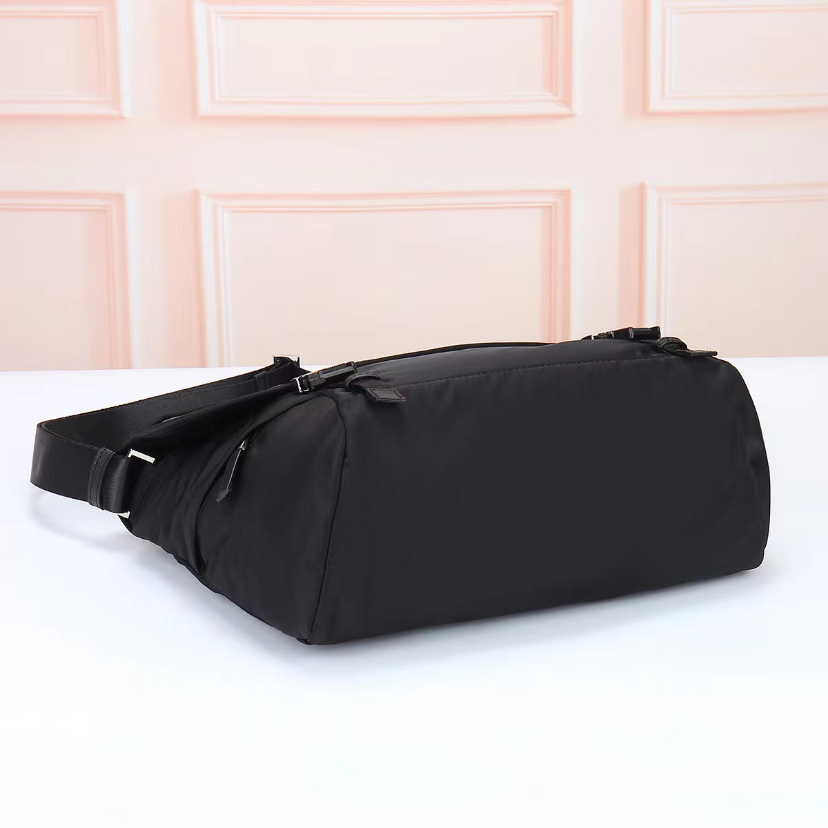 1WP111B Popular nylon fabric bag