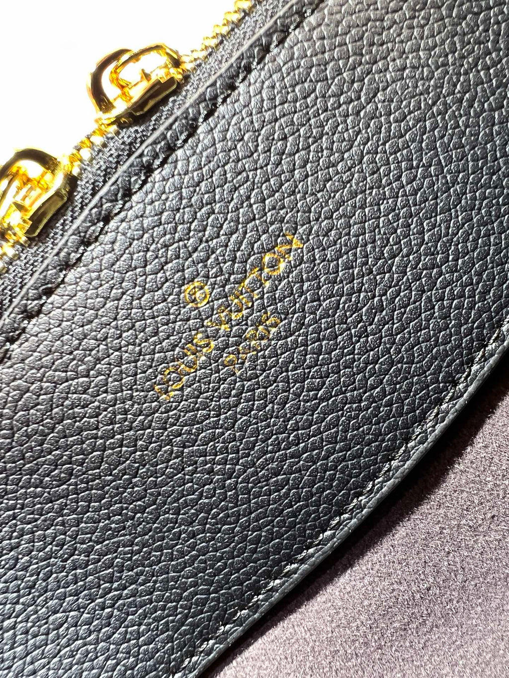 155NE40B Popular  eather bag