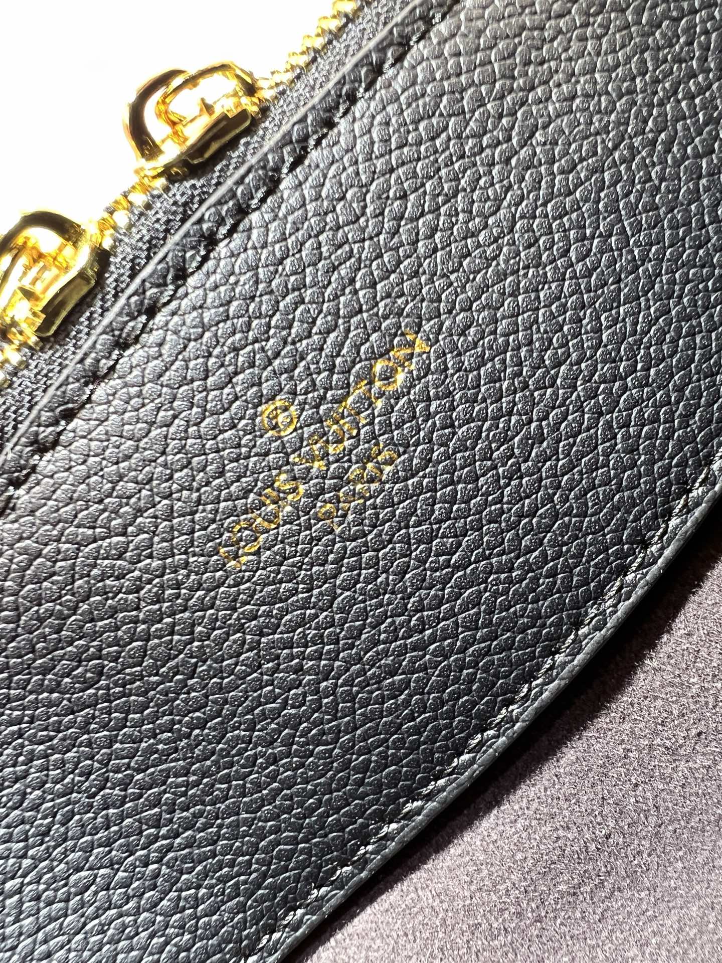 155NE40B Popular  eather bag