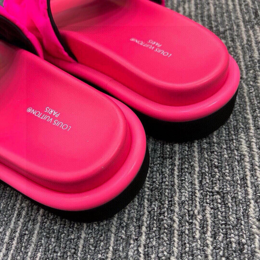 5QE13Z Popular Slippers