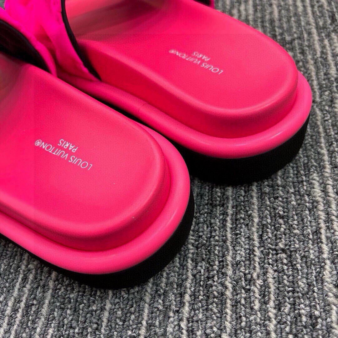 5QE13Z Popular Slippers