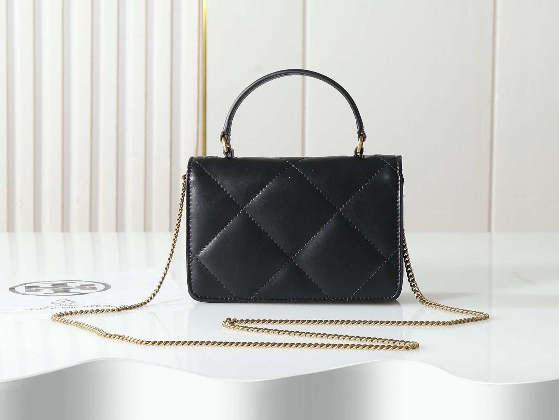 156XA26B Popular leather bag