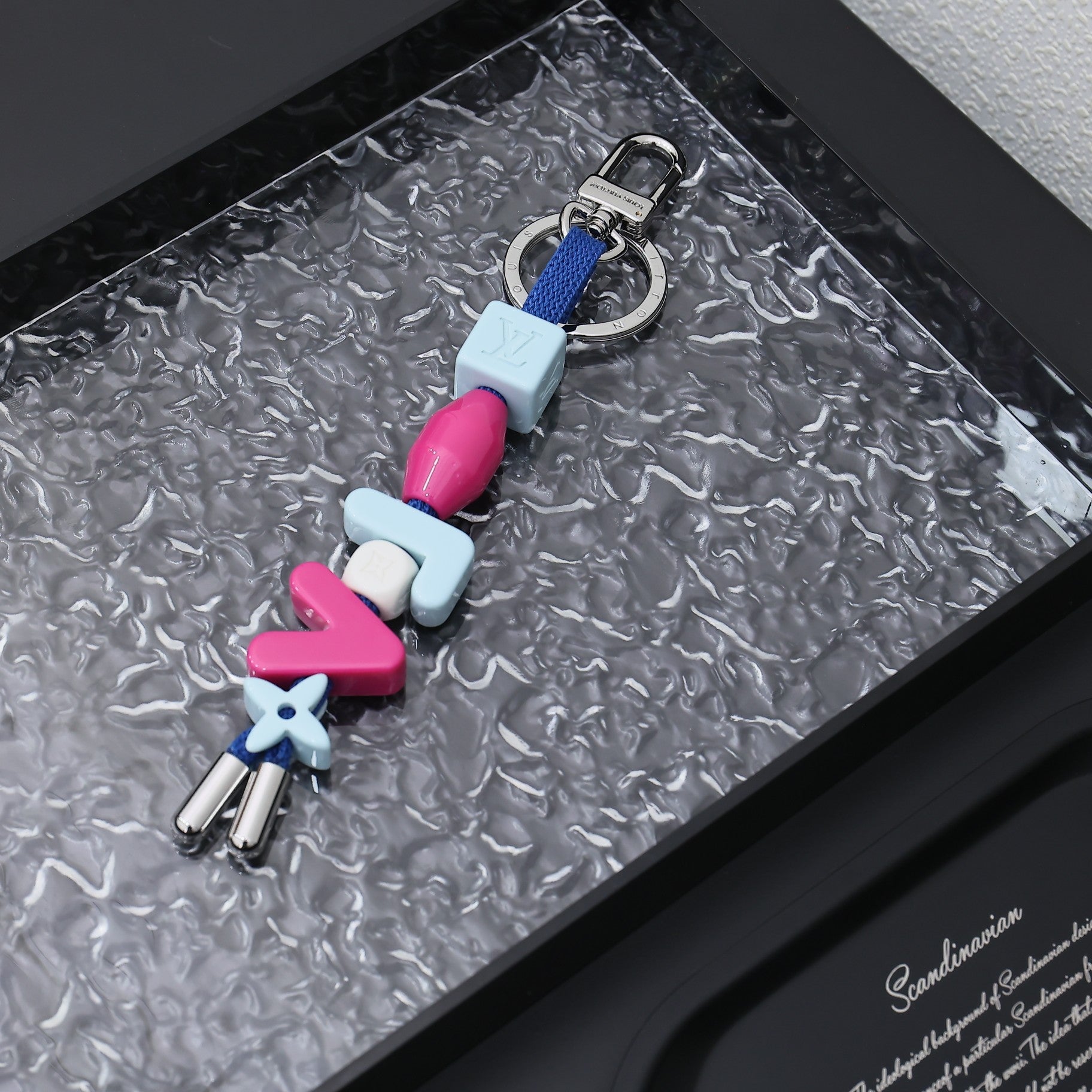 35QE30A Popular bag 's charms accessories