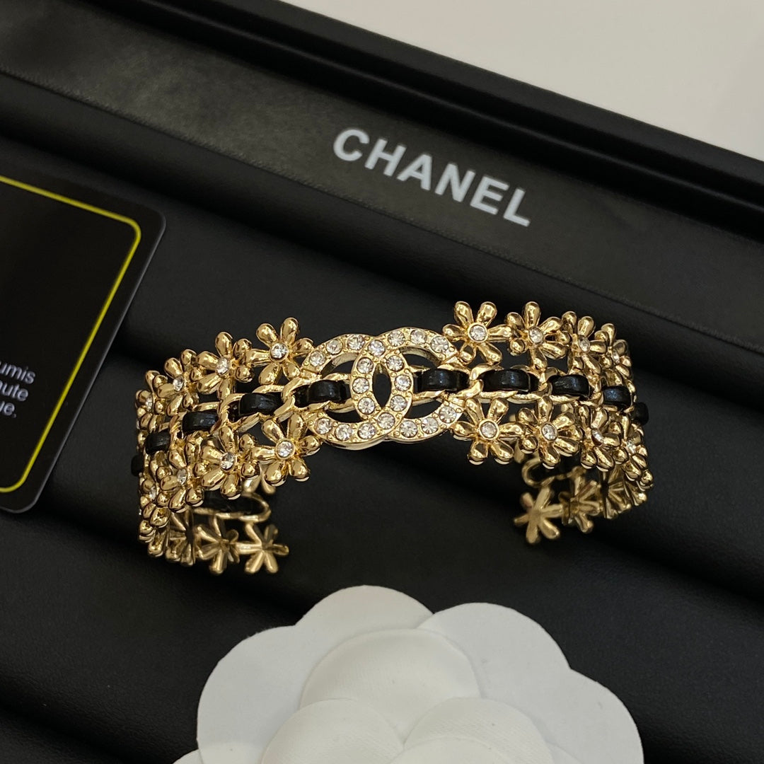 15QC32K  Popular Bracelets