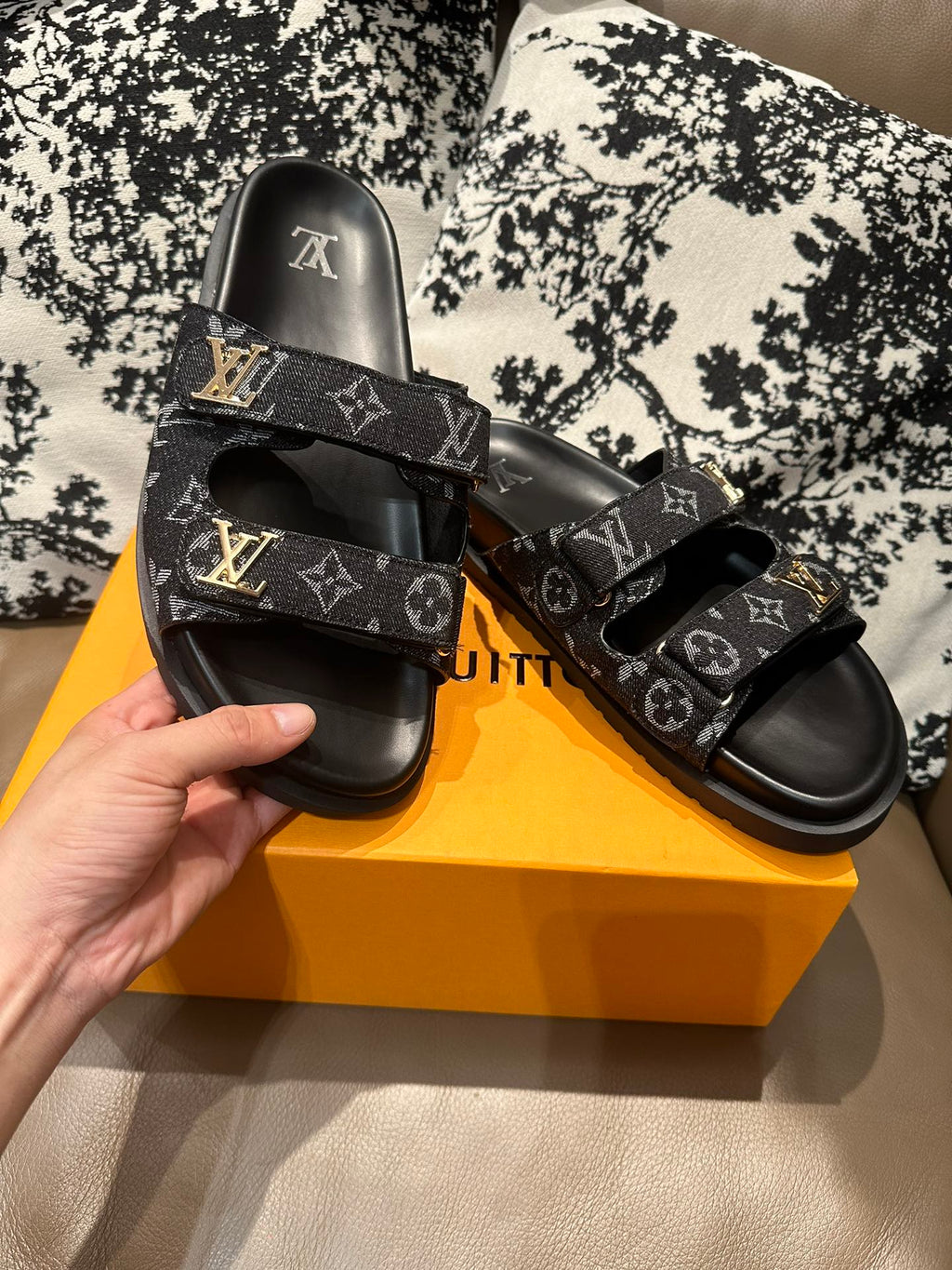 285ZE29Z  Popular leather Shoes