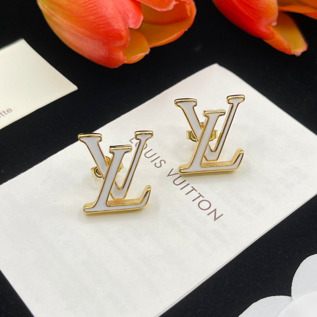 1NE241E Popular   Earrings