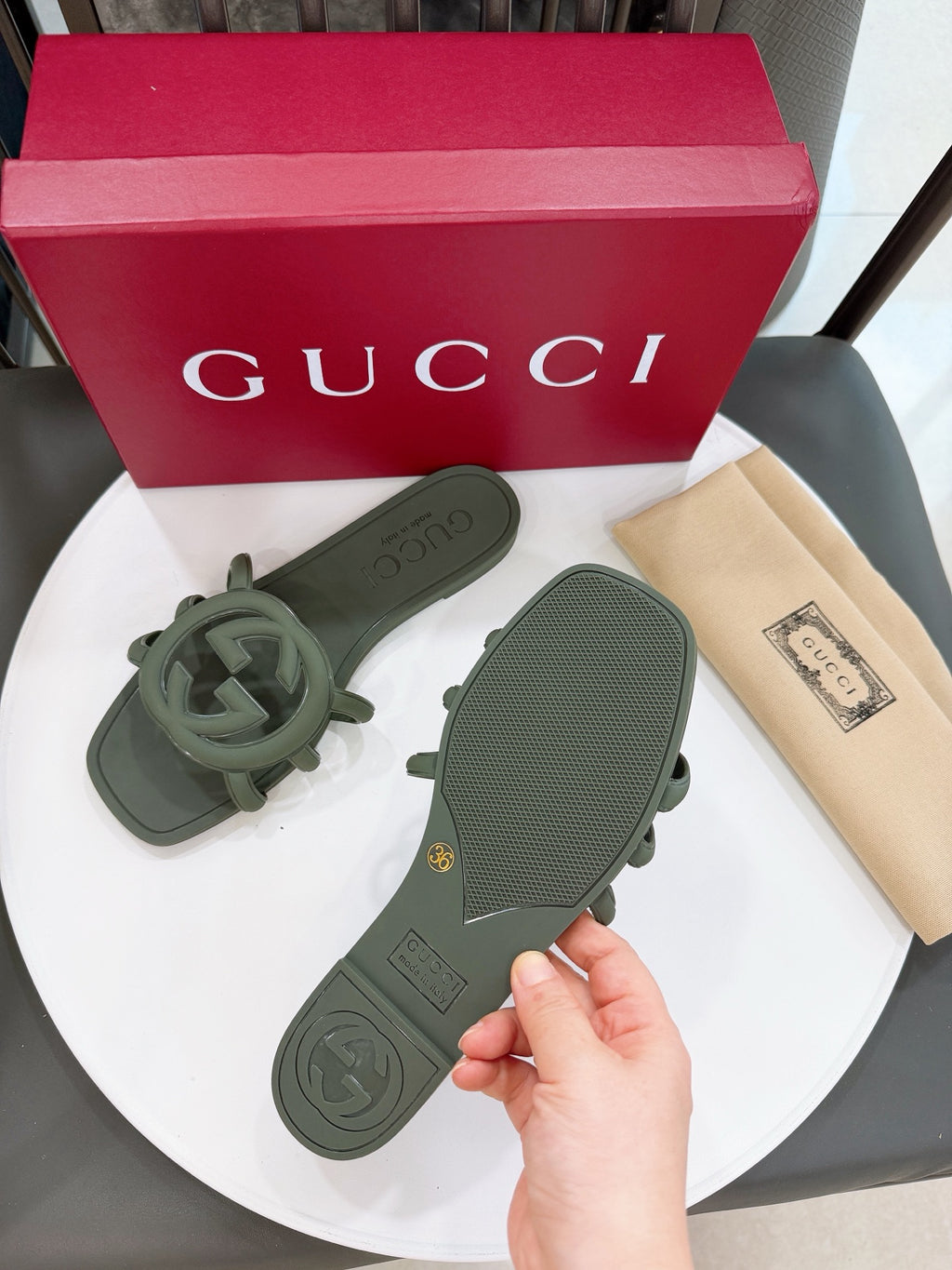Z2X66B60  Popular high-quality slippers