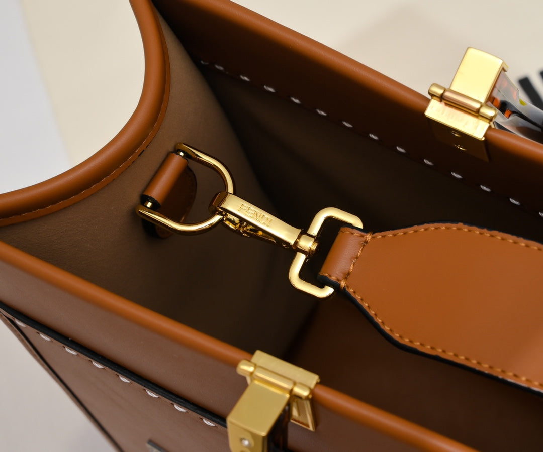 136PF104B Popular leather bag