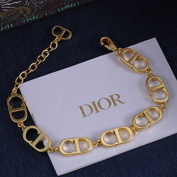 136ND40K Popular   Bracelets