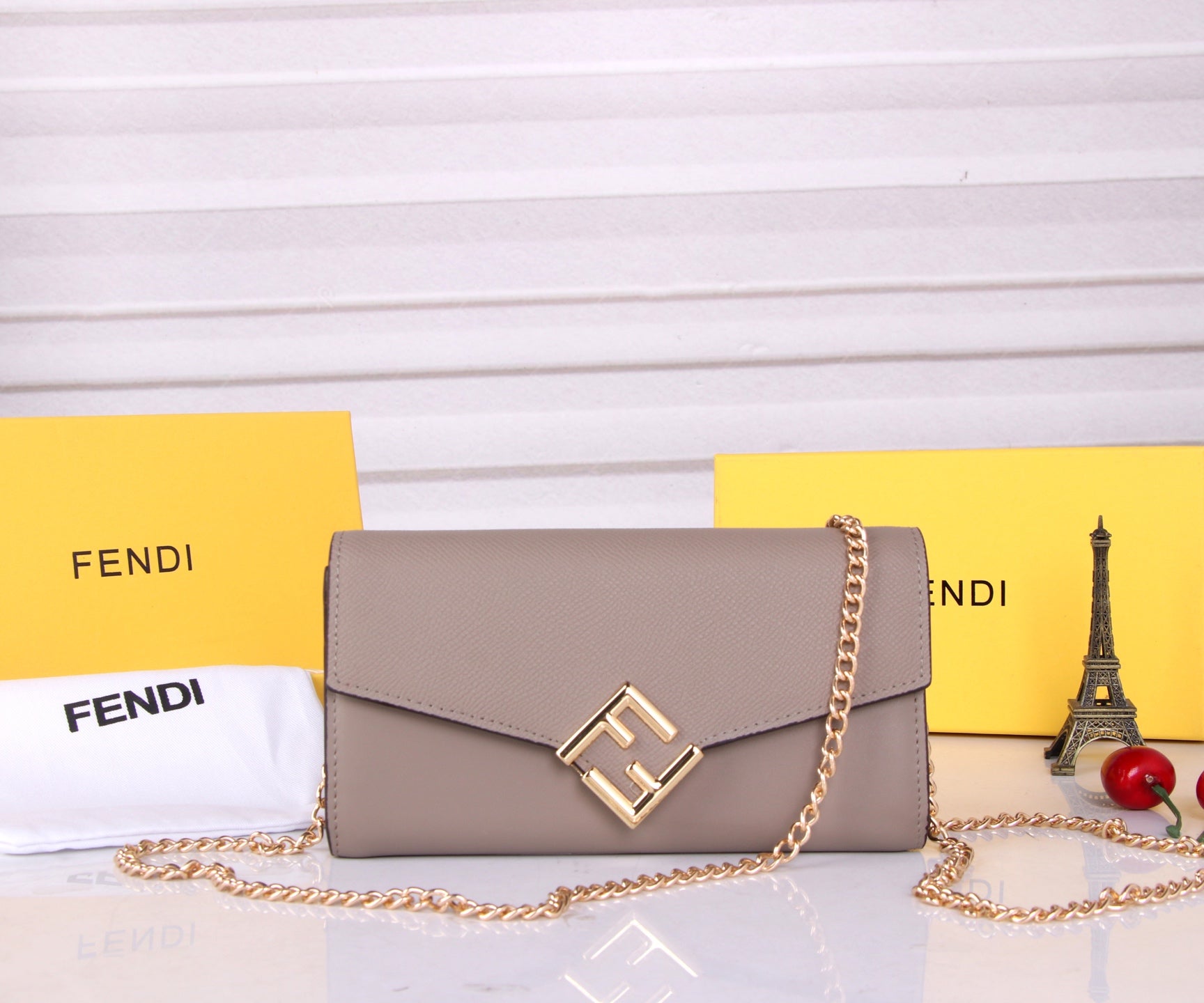 136PF103B Popular leather bag