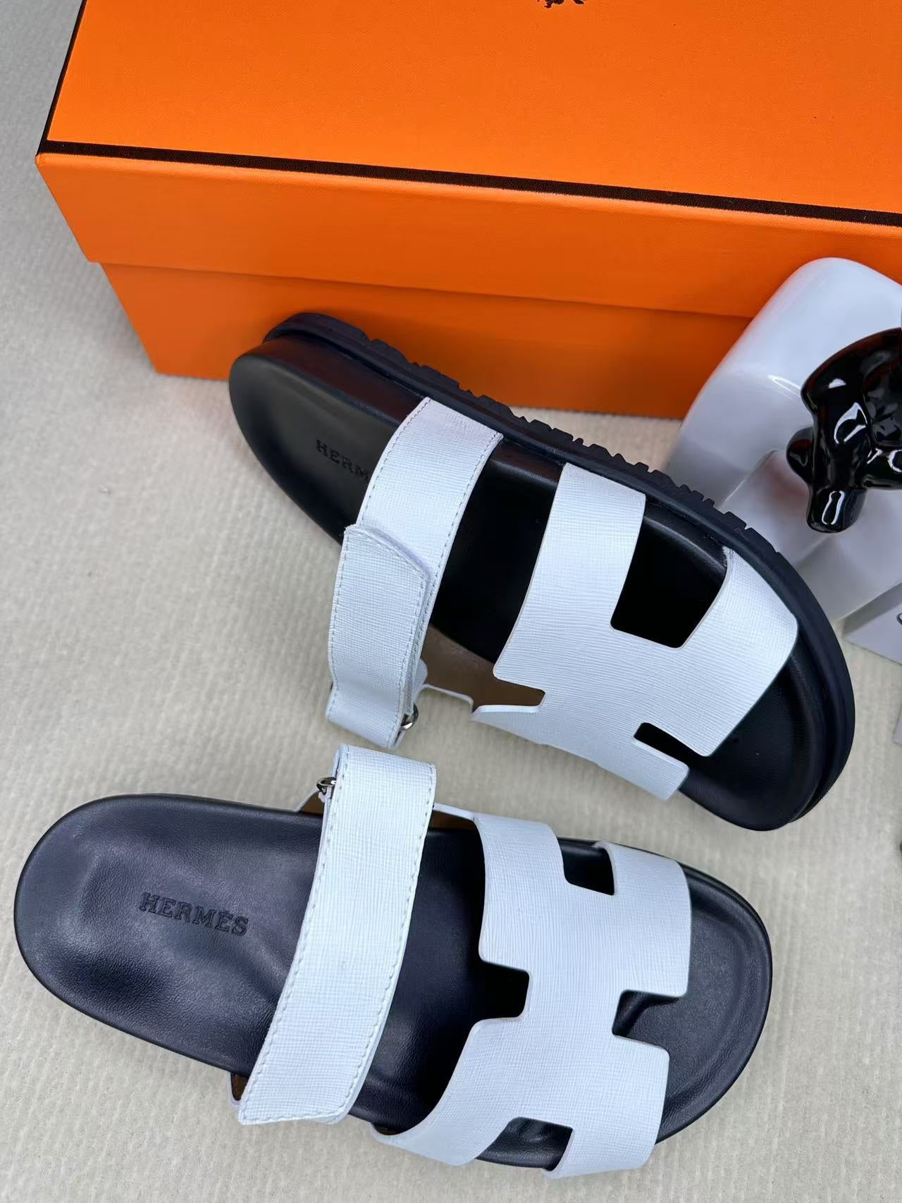 255QH28Z Popular leather shoes