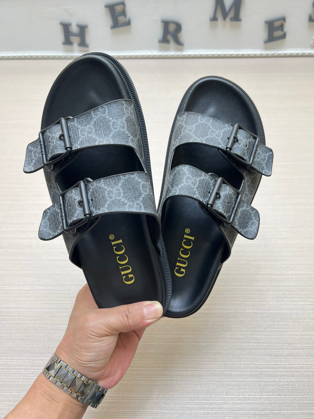54B92Z Popular slippers