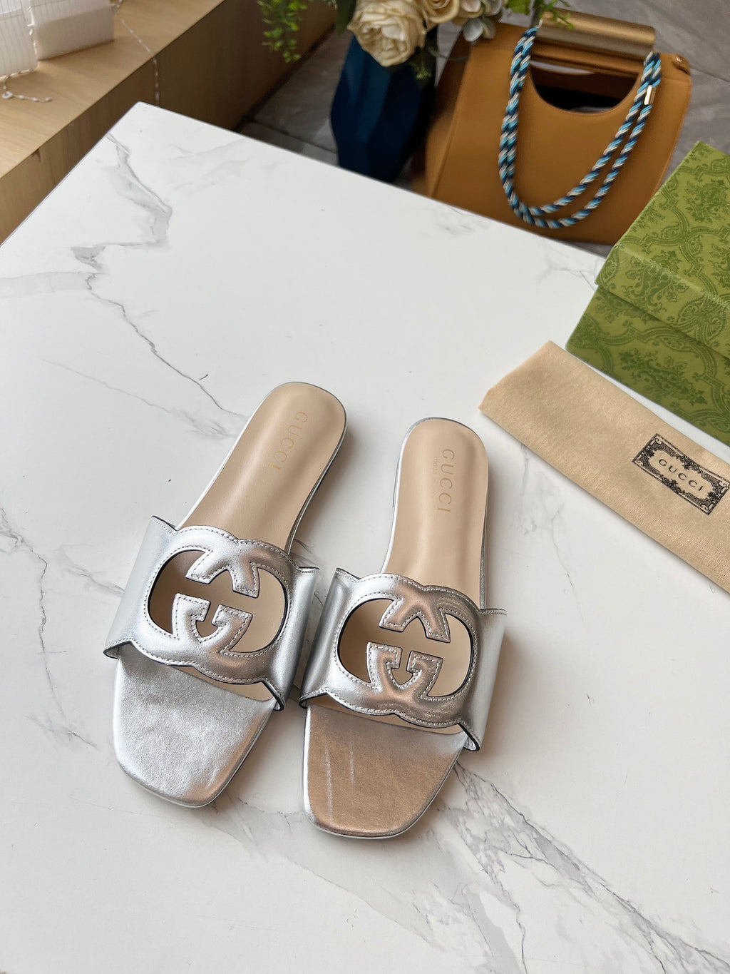 Z2X56B31 Popular high-quality leather Shoes