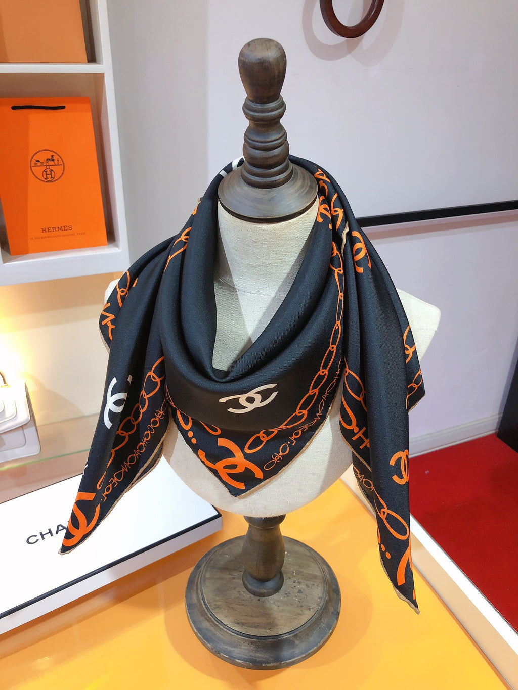 146NCC13W Popular Silk Scarve