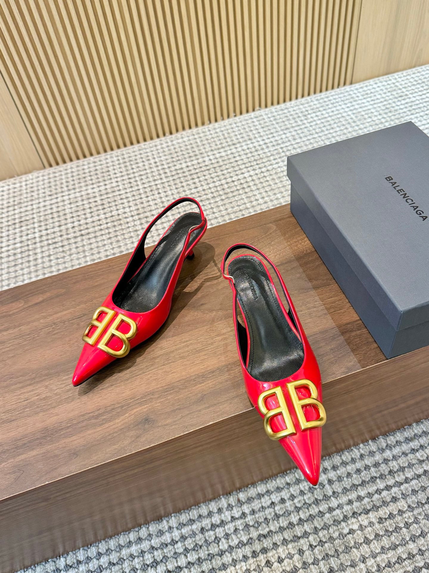 255QJ45Z Popular  leather High heels