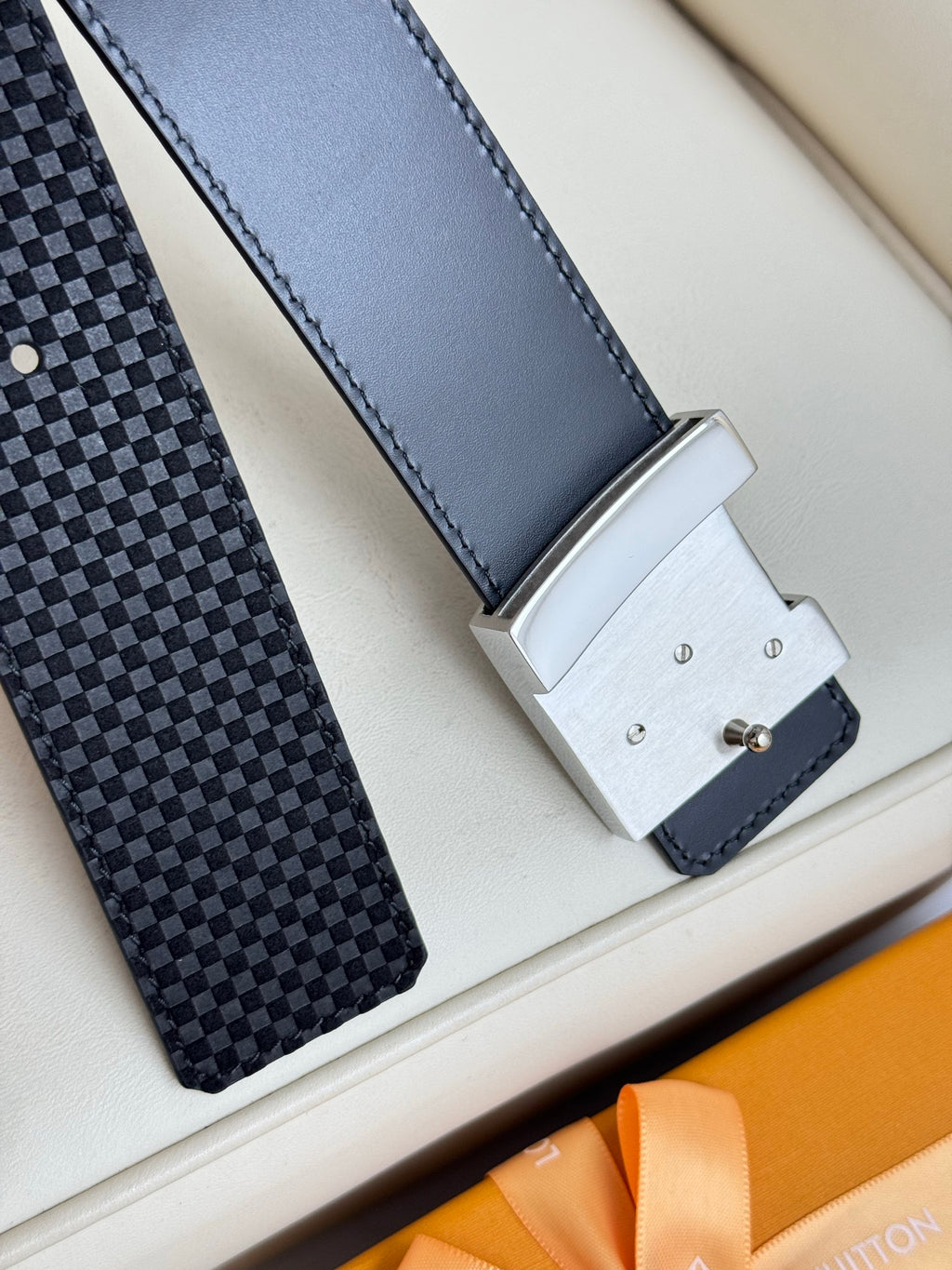 1115QE10P Popular High quality belt With full package