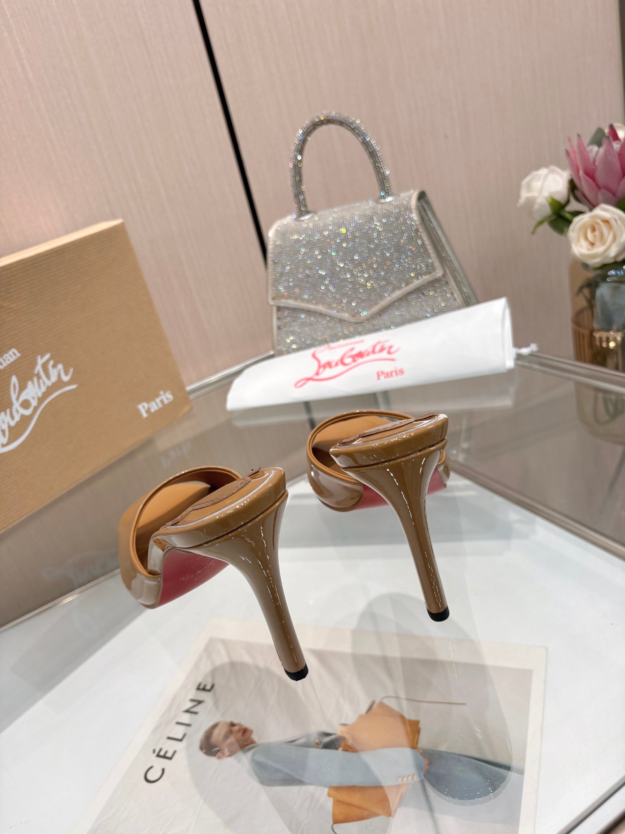 Z2X66A40 Popular leather High heels