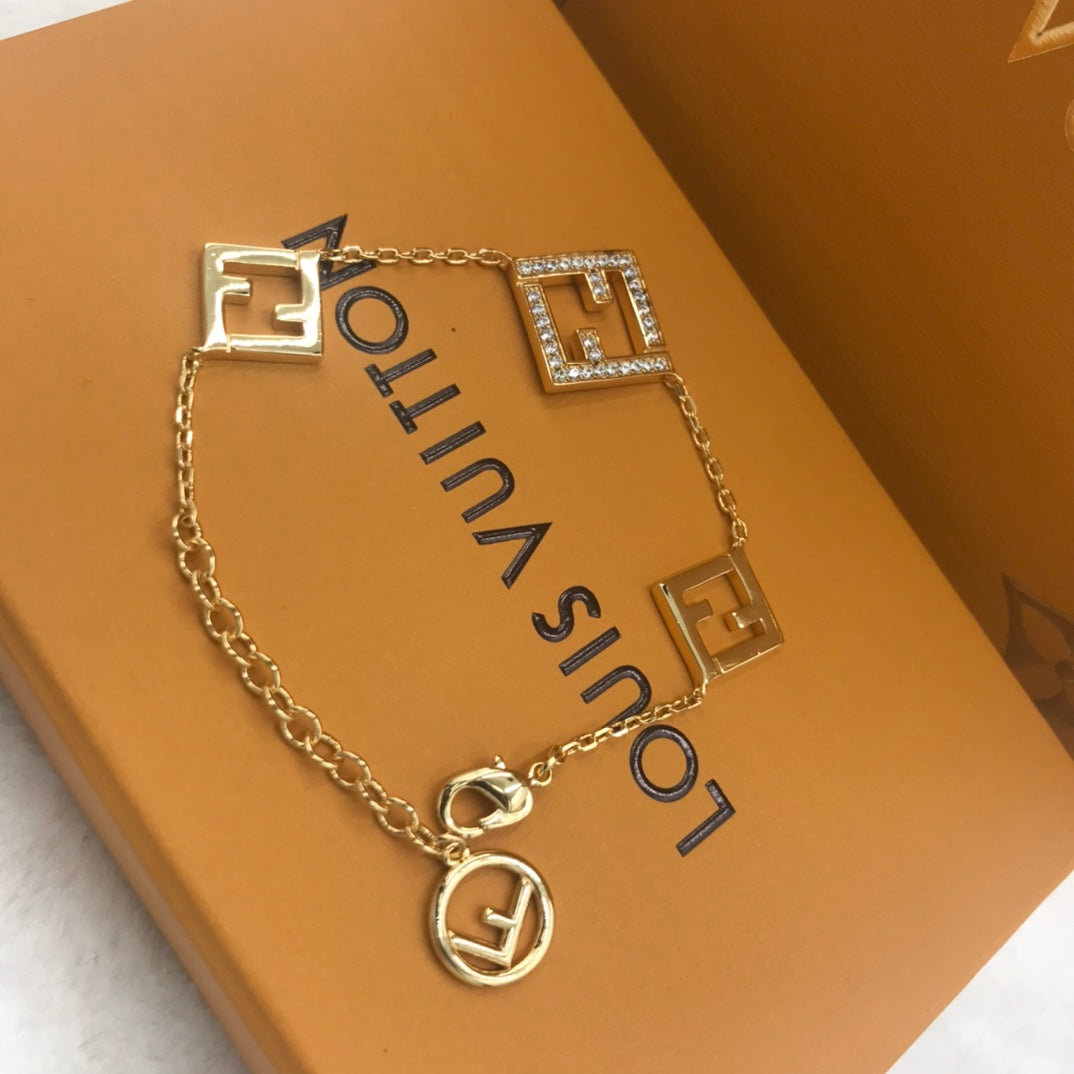 14F440K  Popular Bracelets
