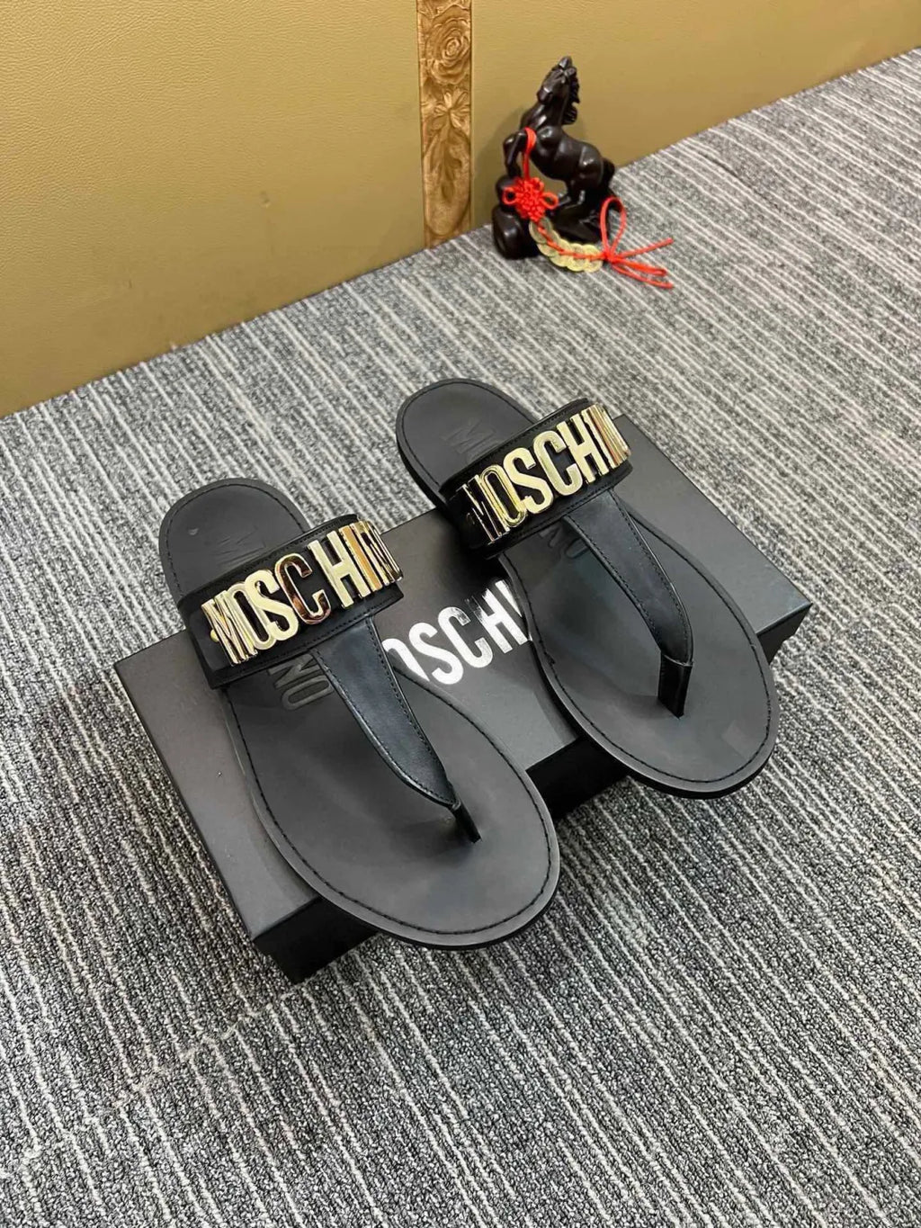 54A118Z Popular slippers