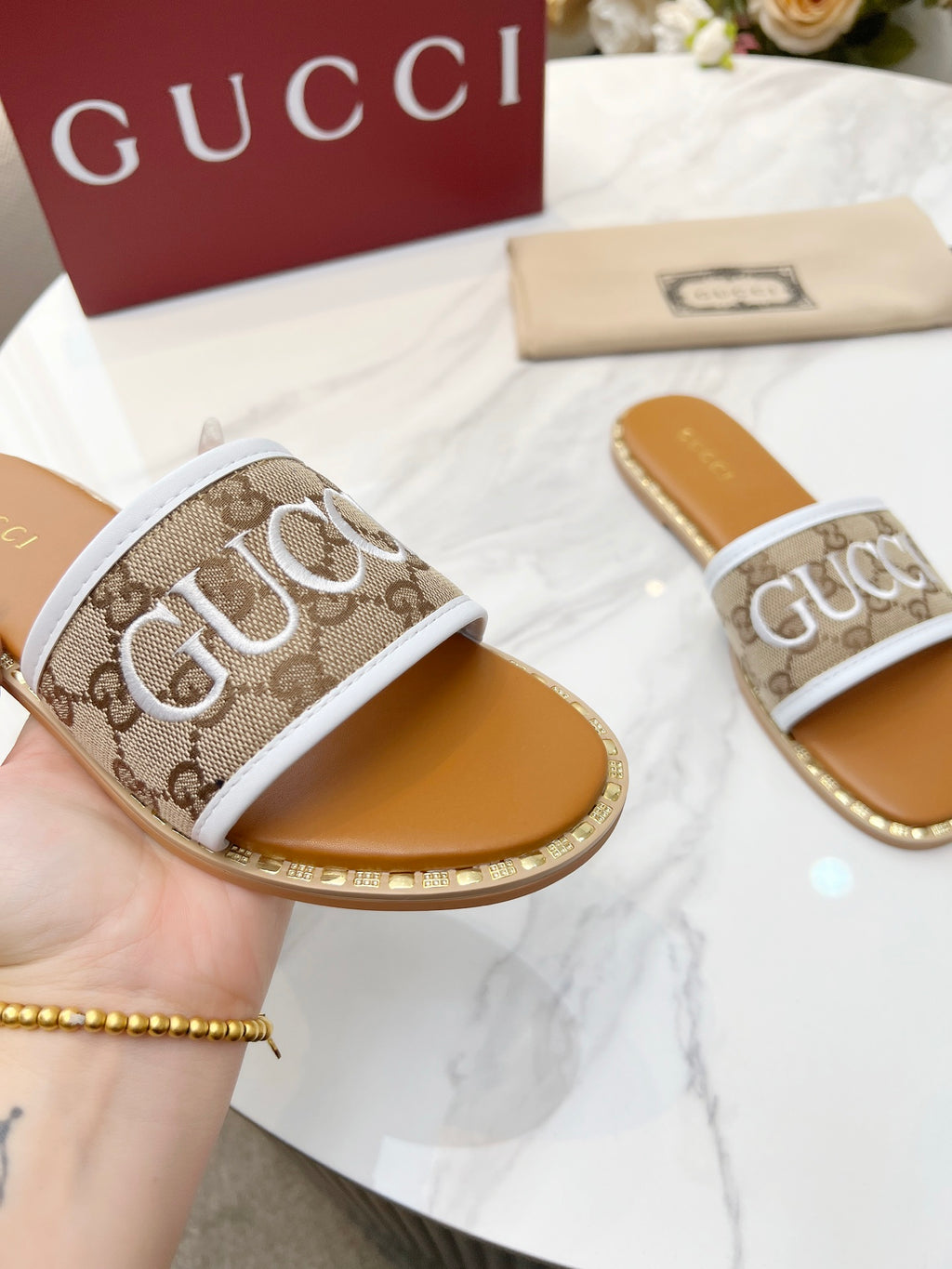 255QB29Z Popular Slippers