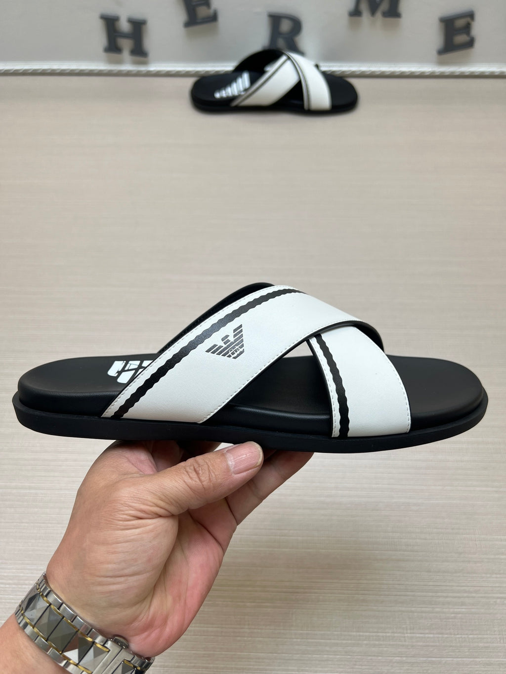 54A103Z Popular slippers