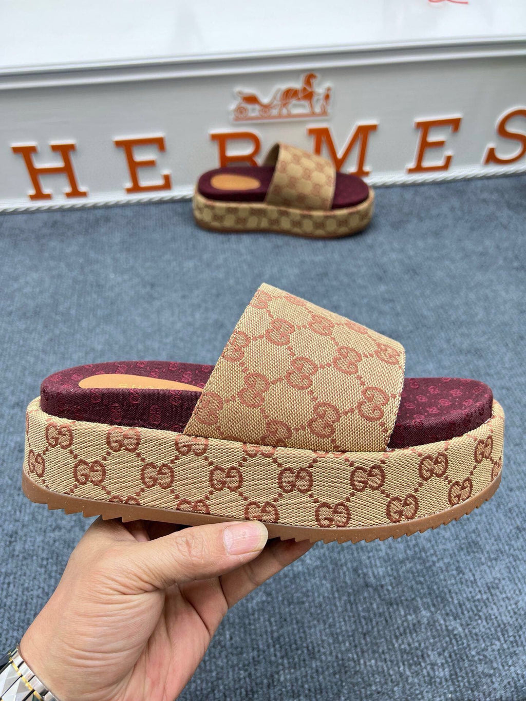 54B122Z Popular slippers  Sole thickness 5.5cm